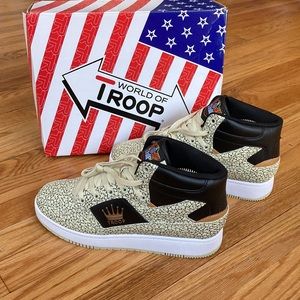 World of Troop “Destroyer Mid” sneakers